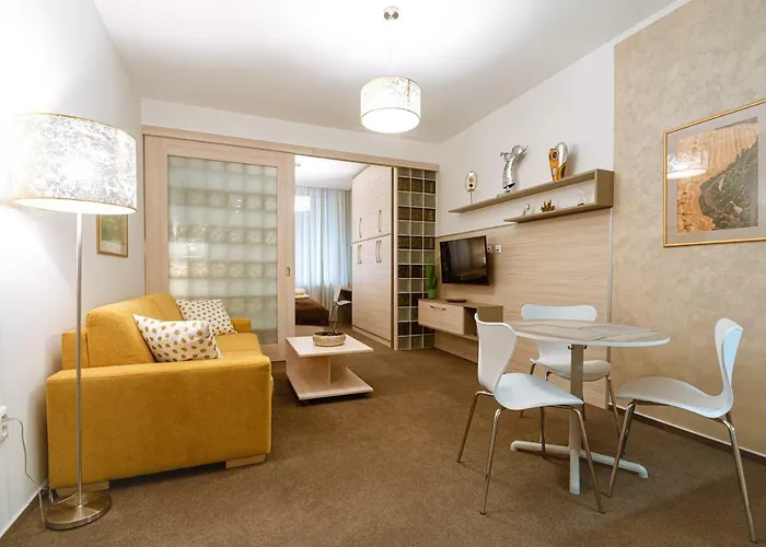 Apartment Elegance Hrebienok